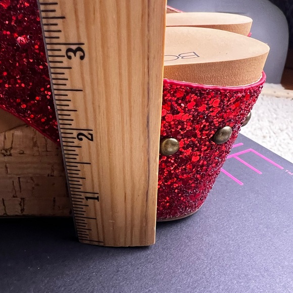 WOMENS CORKYS RED GLITTER WEDGES NIB SIZE 7 - Picture 2 of 13